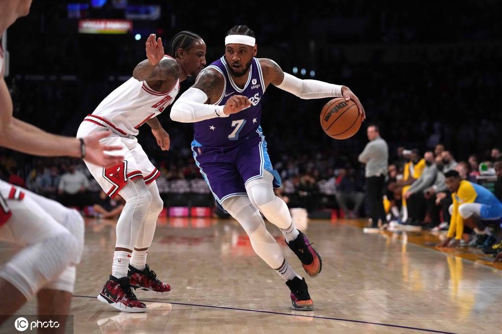 吉林队碾压江苏队,德罗赞状态火热 吉林队碾压江苏队,德罗赞状态火热