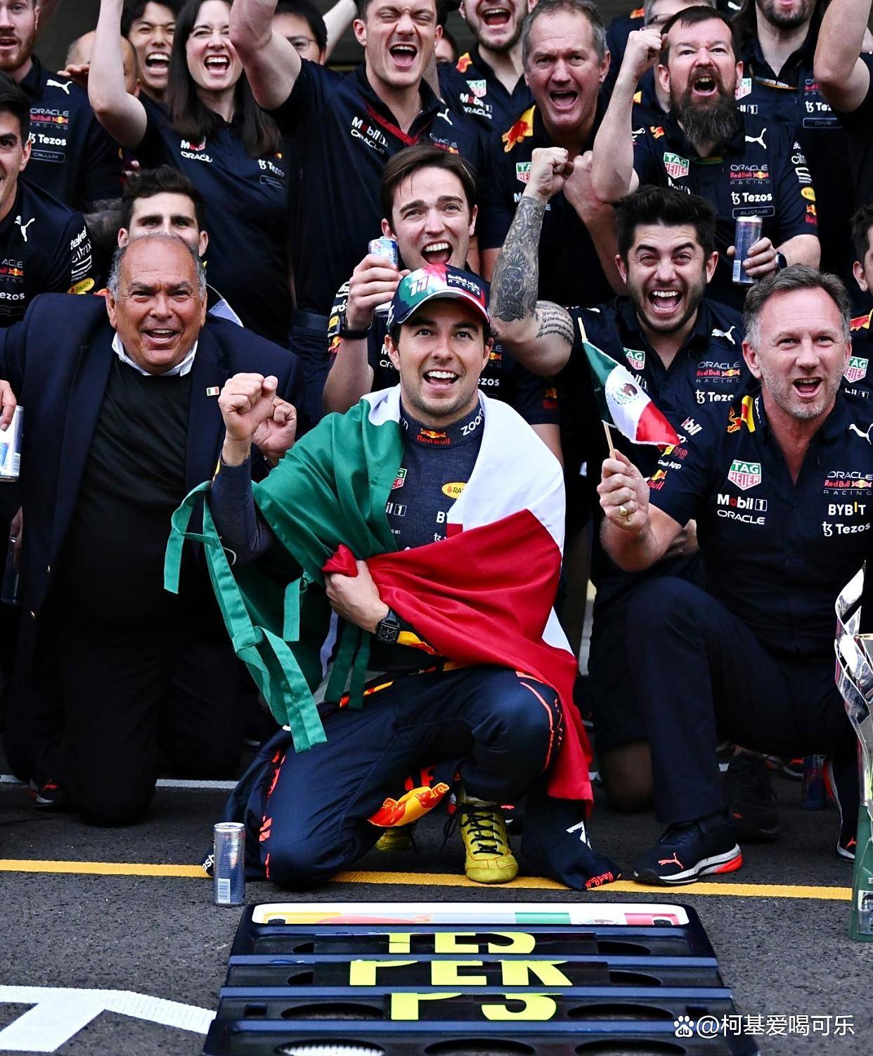 威廉姆斯险胜雷诺车队,佩雷兹惊艳四座 威廉姆斯险胜雷诺车队,佩雷兹惊艳四座