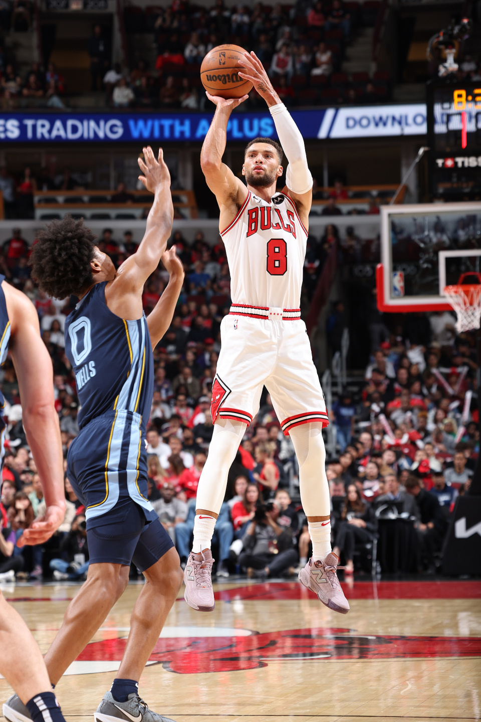 火箭力克灰熊,拉文高光表现 火箭力克灰熊,拉文高光表现