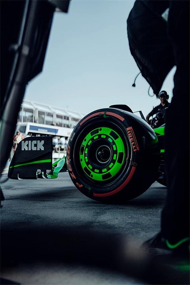 索伯车队绝杀法拉利,佩雷兹高光表现 索伯车队绝杀法拉利,佩雷兹高光表现