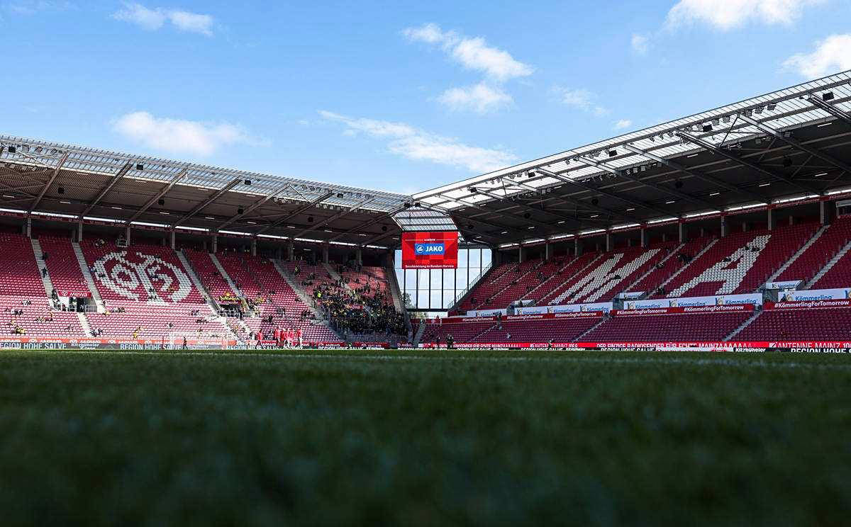 拜仁险胜丹麦，蒂亚戈状态火热