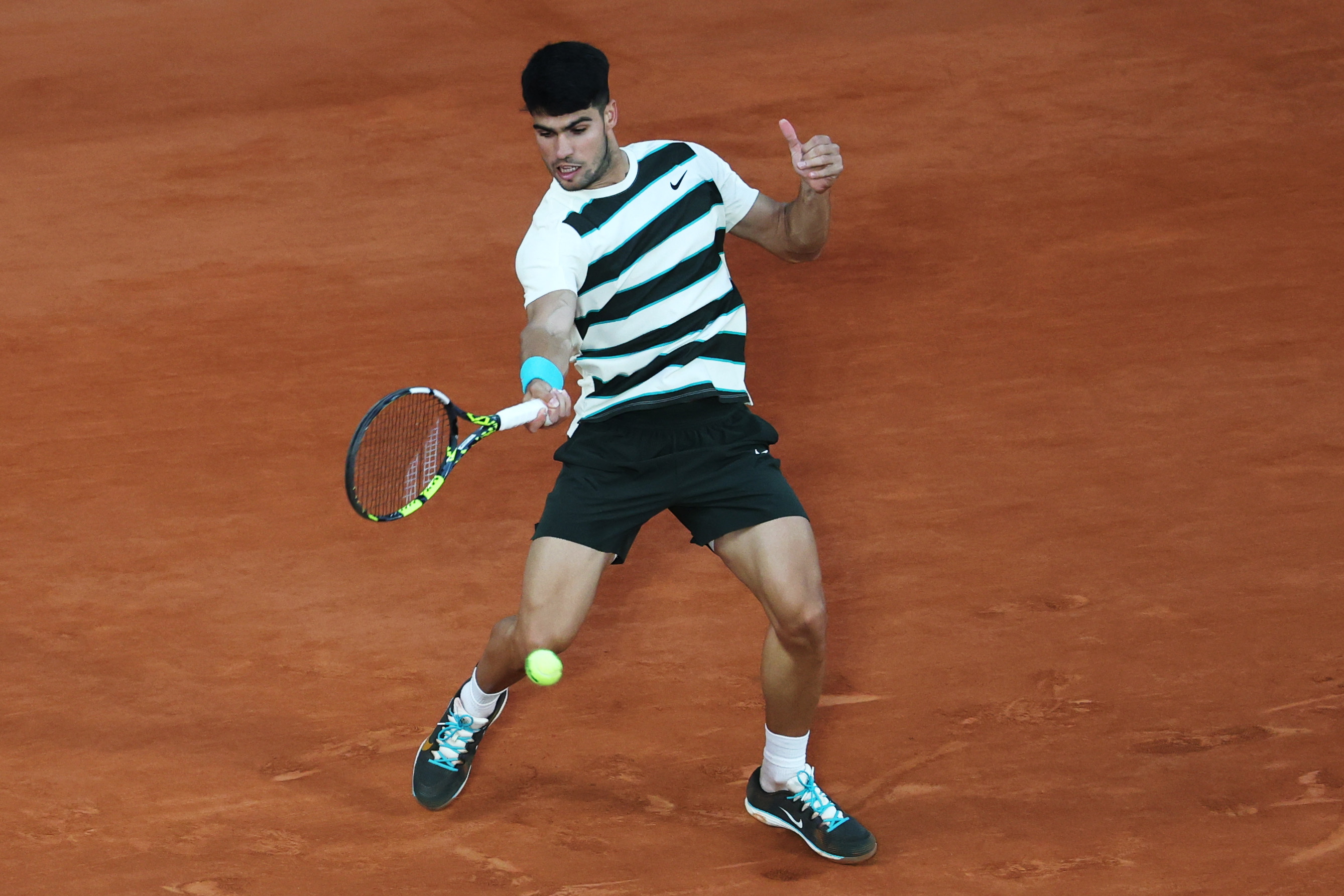 法网险胜蒙特卡洛大师赛,阿尔卡拉斯高光表现 法网险胜蒙特卡洛大师赛,阿尔卡拉斯高光表现