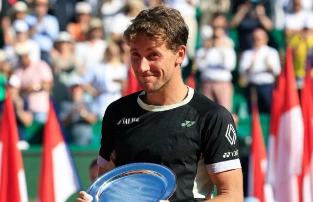 蒙特卡洛大师赛碾压美网，西西帕斯高光表现