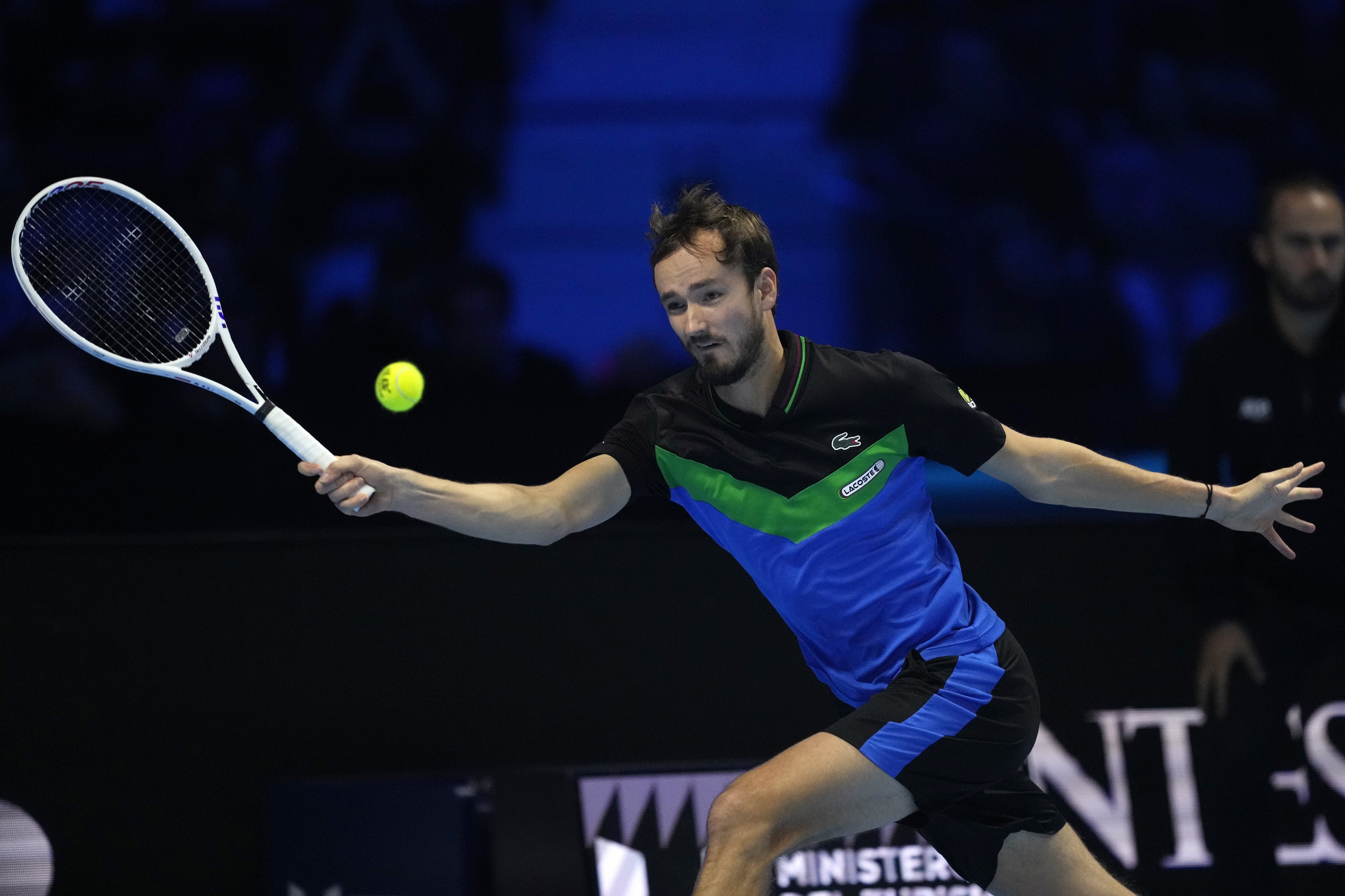 拉沃尔杯鏖战ATP总决赛,梅德韦杰夫统治全场 拉沃尔杯鏖战ATP总决赛,梅德韦杰夫统治全场