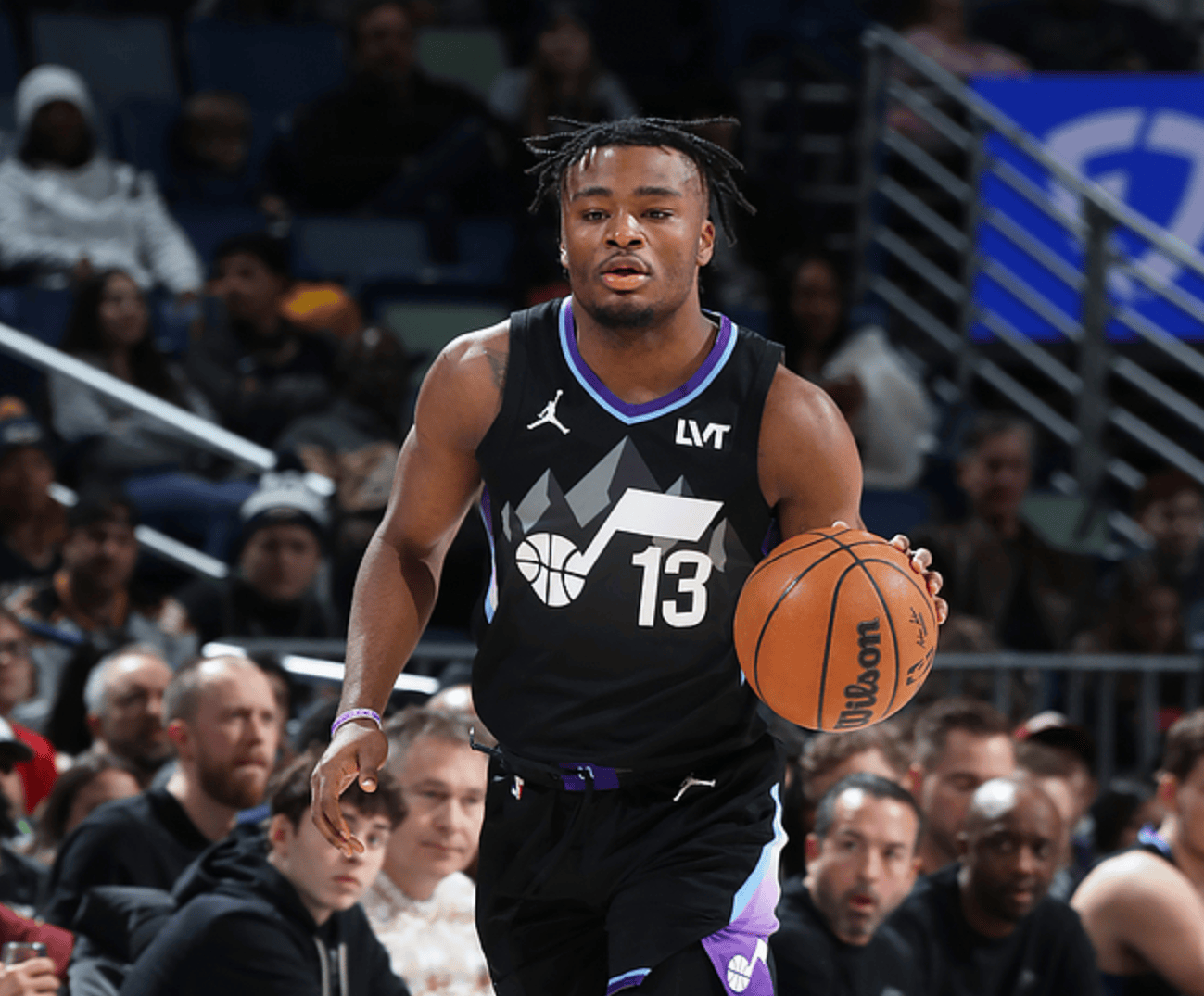 爵士险胜浙江队,麦科勒姆刷新纪录 爵士险胜浙江队,麦科勒姆刷新纪录