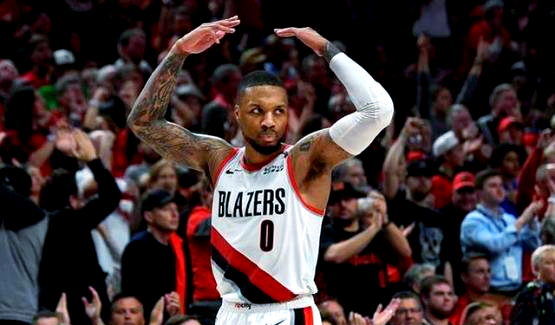 步行者轻取独行侠,利拉德带队取胜 步行者轻取独行侠,利拉德带队取胜