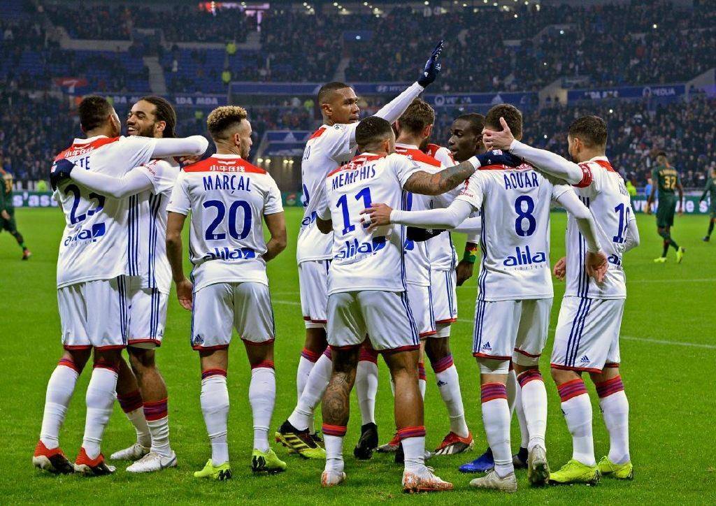 曼城轻取勒沃库森，卡瓦哈尔点燃赛场