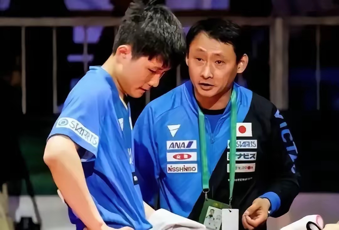 日本乒乓球队险胜比利时乒乓球队，张本智和制霸全场