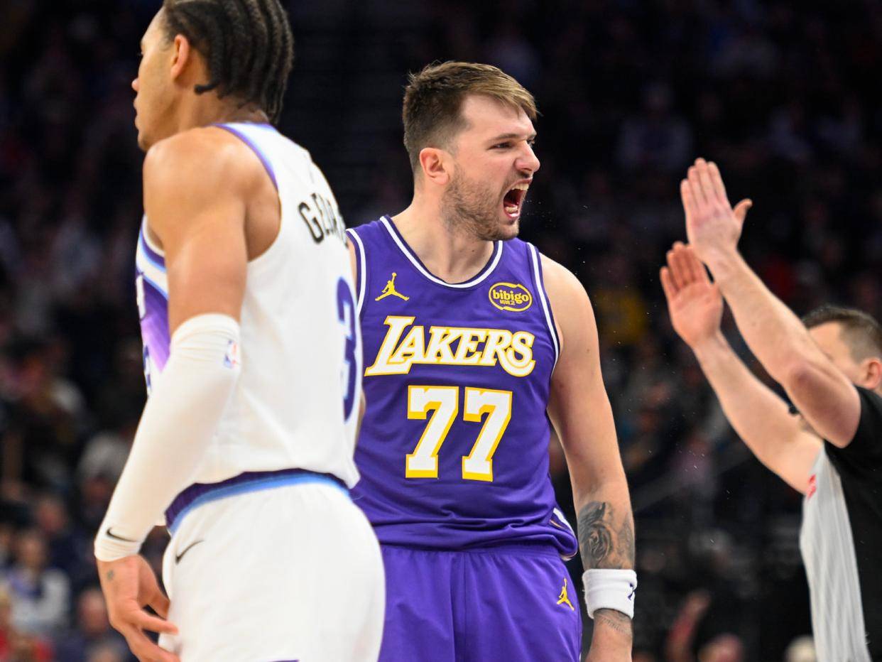 福建队翻盘山西队，东契奇状态火热