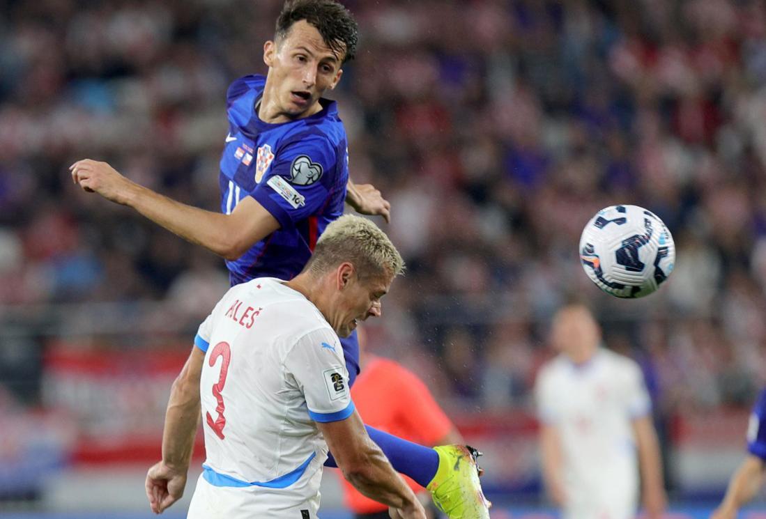 克罗地亚队晋级欧锦赛八强，胜利在望