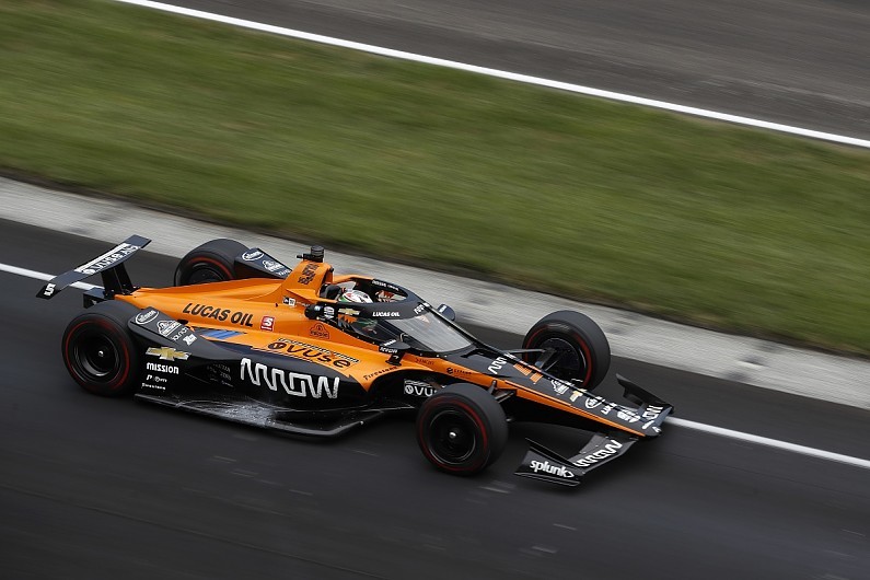 哈斯车队轻取迈凯伦，佩雷兹关键制胜