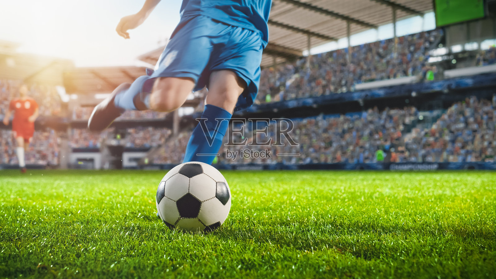 国际足球比赛中的快速奔跑令人惊叹